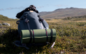 Read more about the article Tips to Save Money and Travel with Hand Luggage