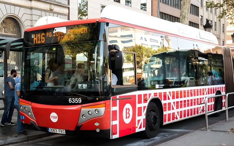 Read more about the article Cheap and Easy Ways to Get Around Barcelona