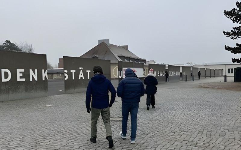 You are currently viewing Visiting Sachsenhausen from Berlin: A Full Day‑Trip Guide