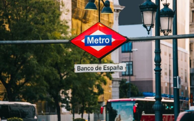 Cheap And Easy Ways To Get Around Madrid
