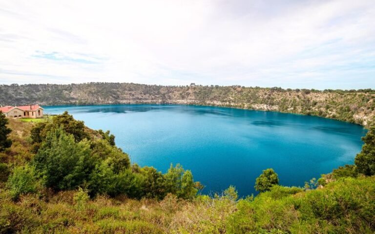 Ultimate Guide to Mount Gambier: What to See and Do