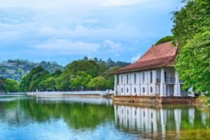 Read more about the article Discover Kandy: Sri Lanka’s Cultural Heart & Its Best Attractions